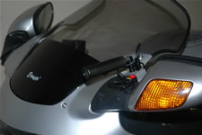 Mini camra installe sur le rtroviseur d'une moto