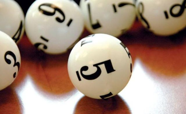 Lý do gì nên nuôi lô bạch thủ với khung 2 ngày?