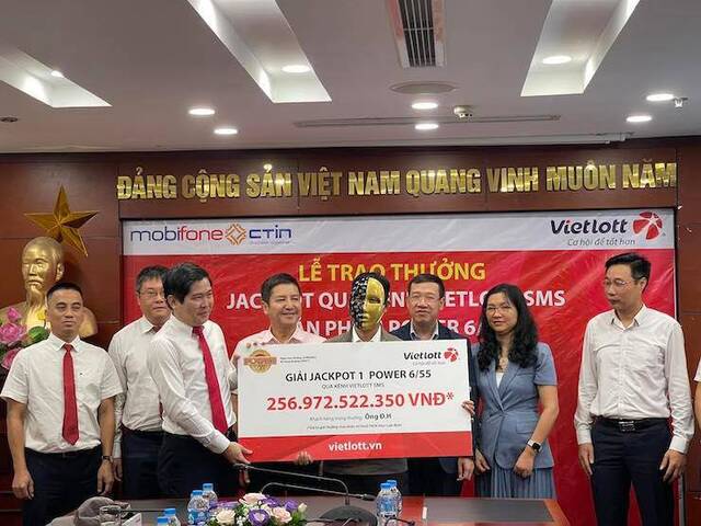 Tiền thưởng từ 10 tỷ VNĐ trở lên (Jackpot)