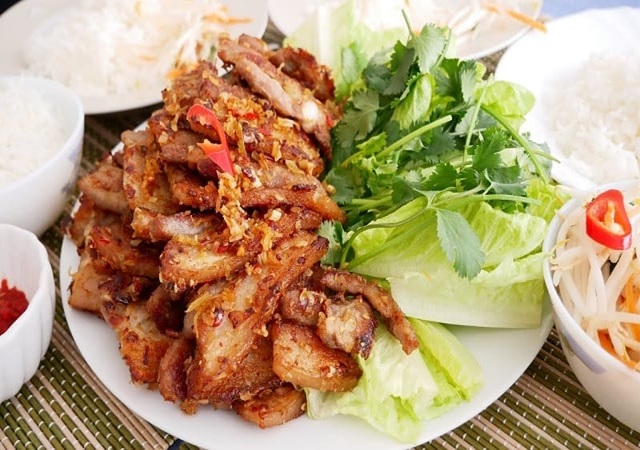 Giải mã giấc mơ thấy thịt heo quay