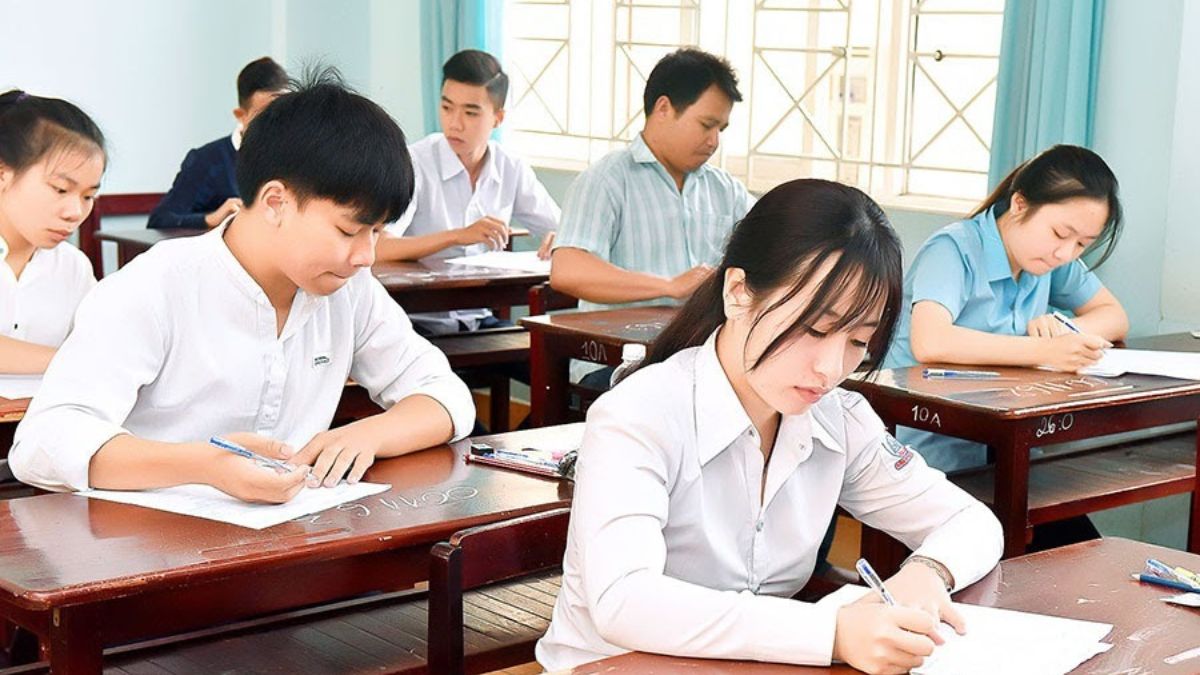 Giấc mơ trễ giờ thi hoặc không làm được bài là lời nhắc nhở bạn nên rà soát lại các kế hoạch cá nhân